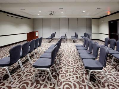 Holiday North Stone Oak Area By Ihg 3*